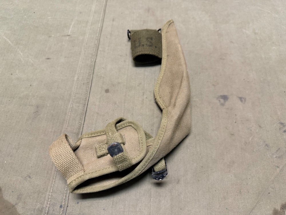 ORIGINAL WWII US ARMY M1942 PICK AXE MATTOCK CARRIER COVER-TRANSITION DATED:1944