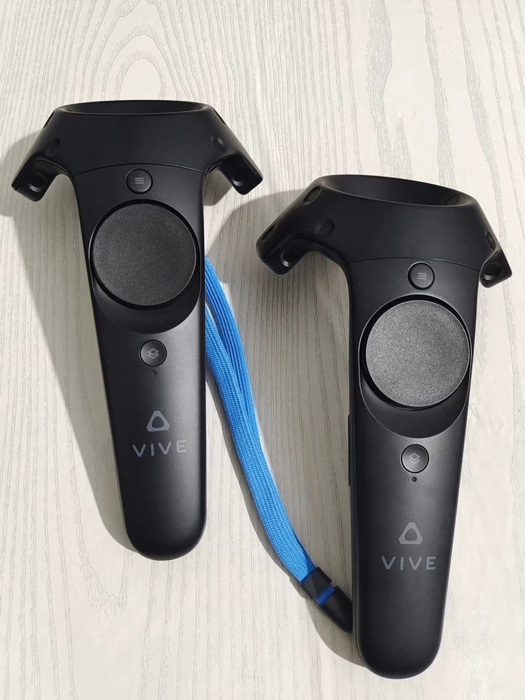 HTC Vive 2PR7100 VR Wand Controllers Pair（2x） 1.0 - Tested & Working