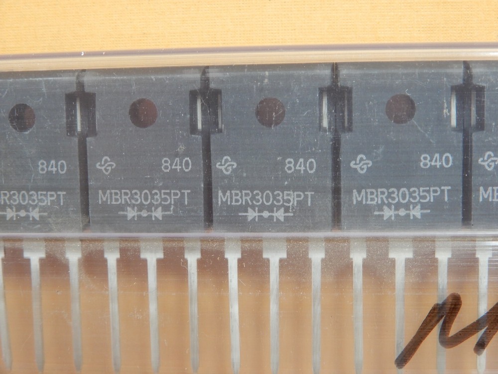 Schottky Rectifiers Qty 30 MBR3035PT NOS