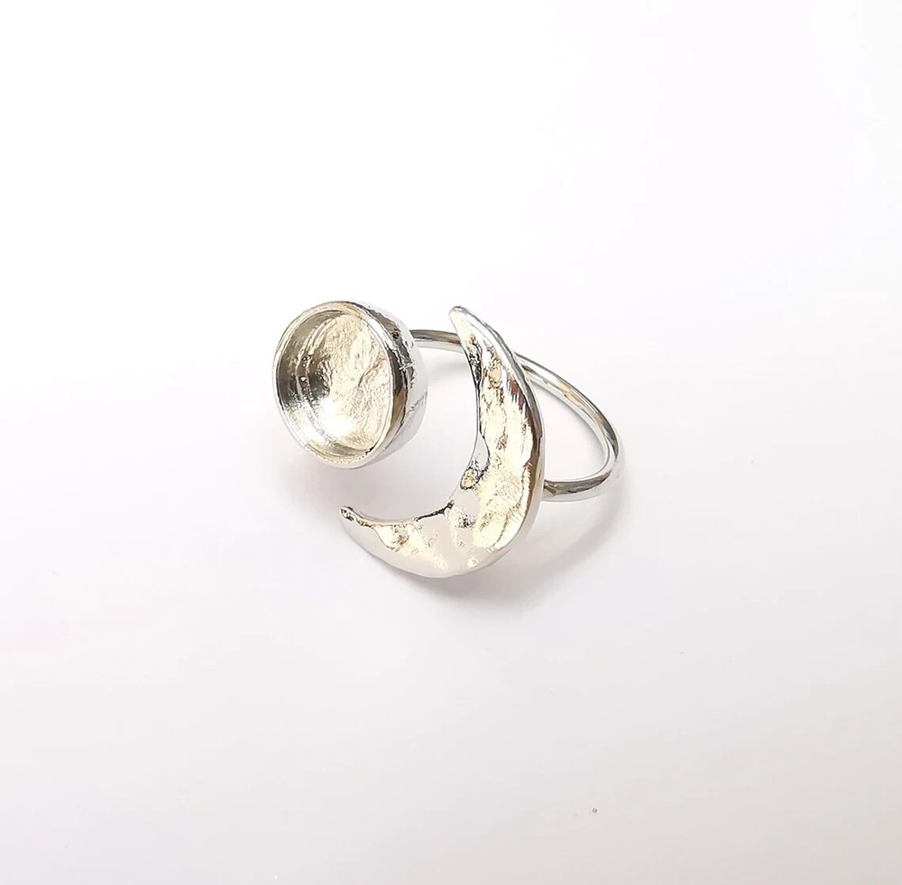 Shiny Silver Hammered Crescent Ring Setting, Cabochon Blank Resin Bezel Mounting