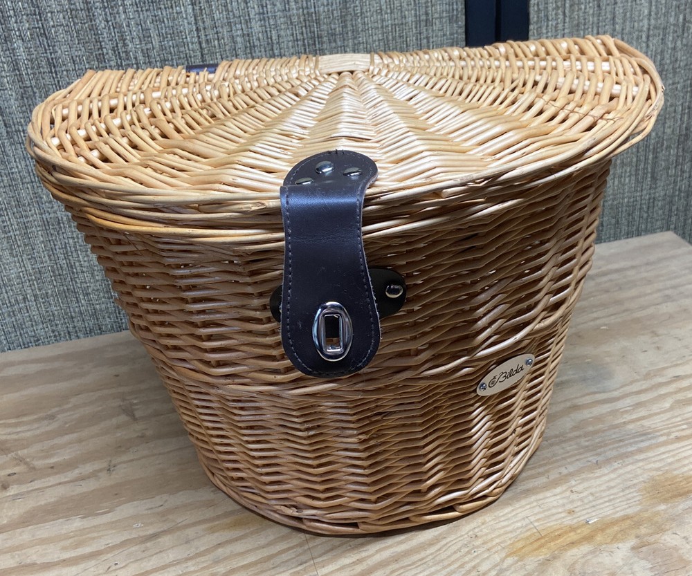 Wicker Type Basket For Your Beach Cruser Bike