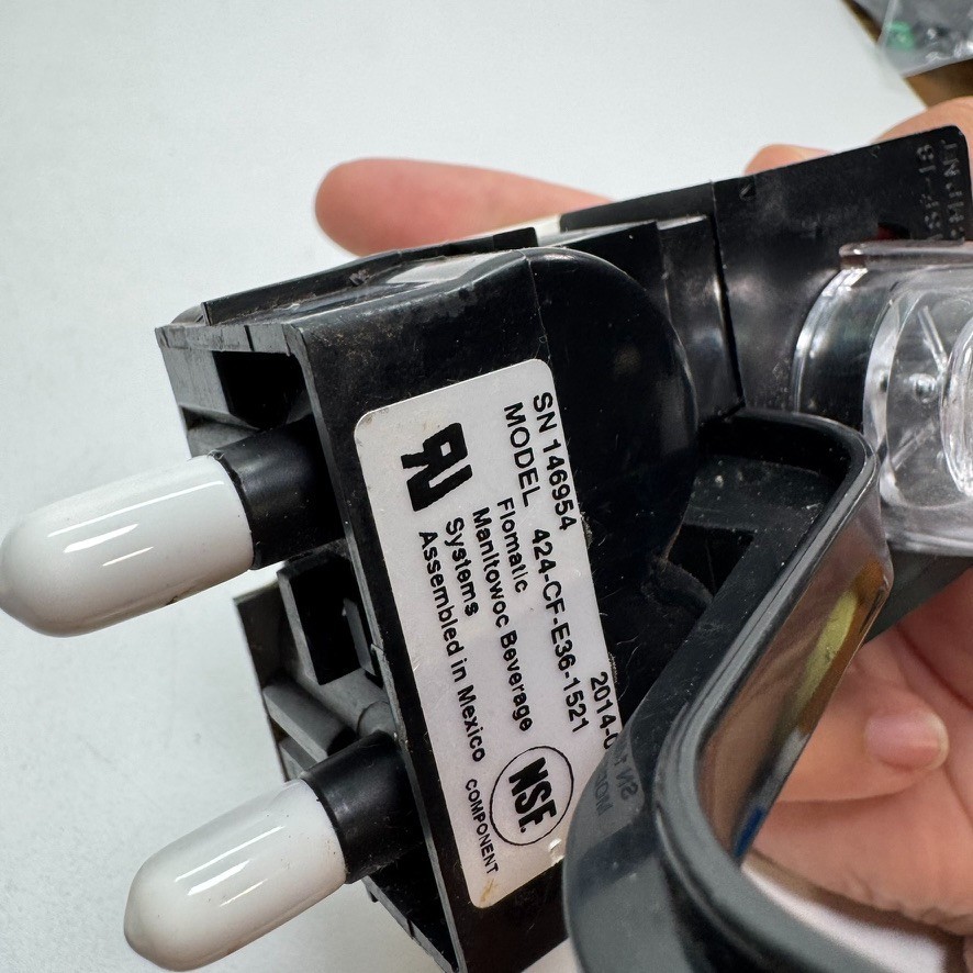 Multiplex 424-CF-E36-1521 Valve Assembly, Single Yoke (UNIT ONLY)