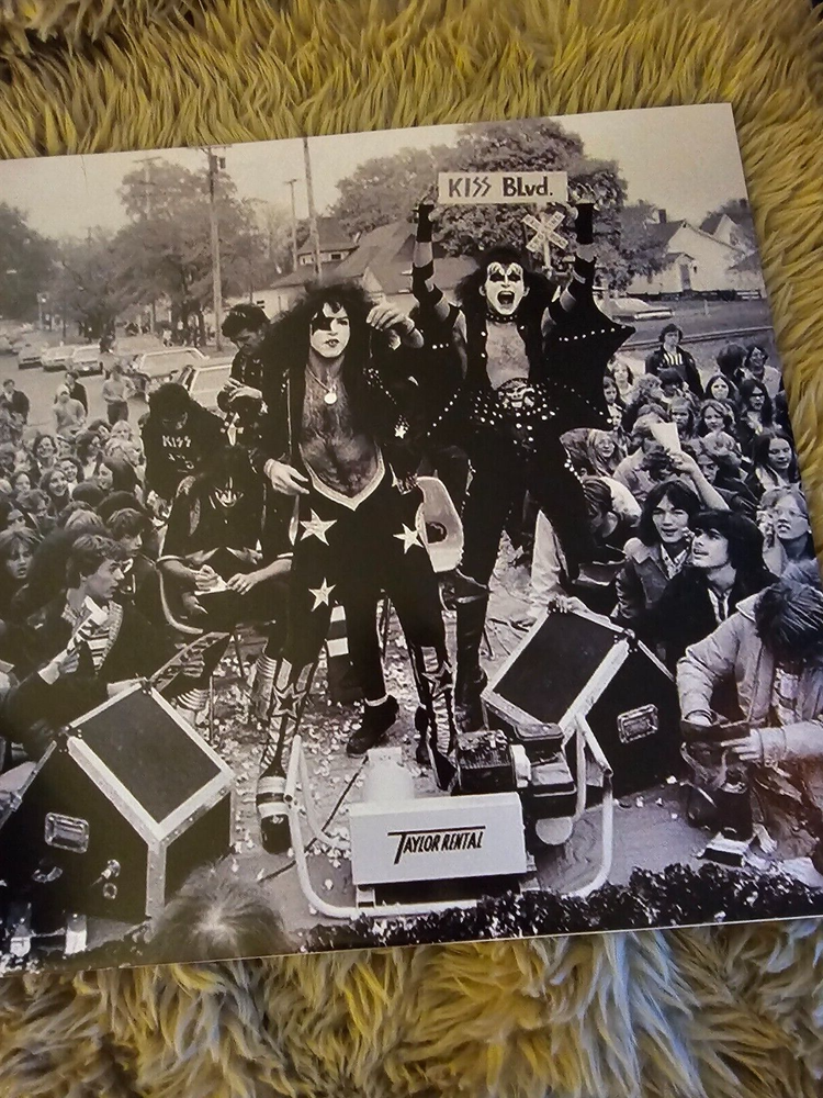 KISS DRESSED TO DESTROY RARE SILVER VINYL DEMOS UNRELEASED GENE PAUL ACE PETER
