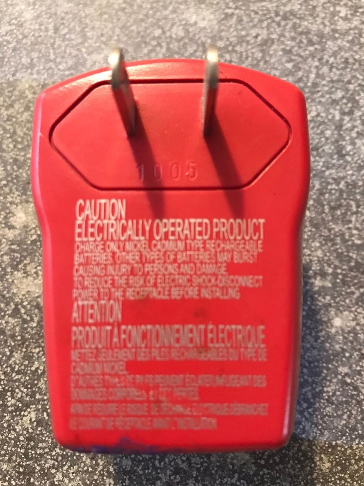NIKKO 9.6V Rechargeable Battery Compact Quick Charger