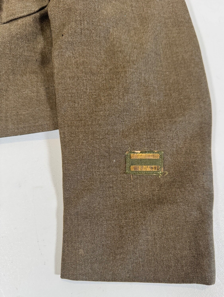 WWII US Army E-6 Ike Jacket 25th Infantry Division Bullion Patch Size 38R