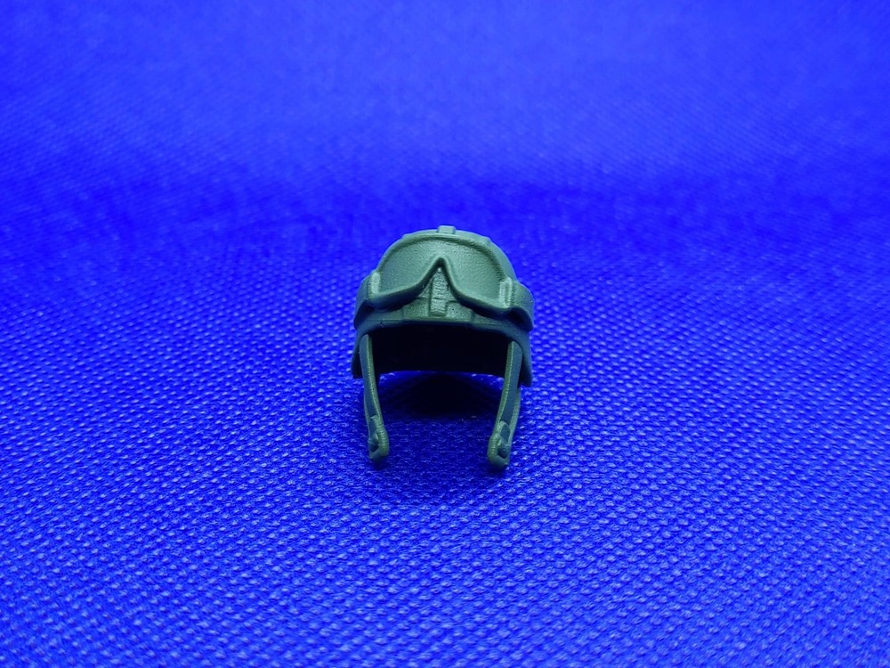 Goggles helmet - 1/12 scale