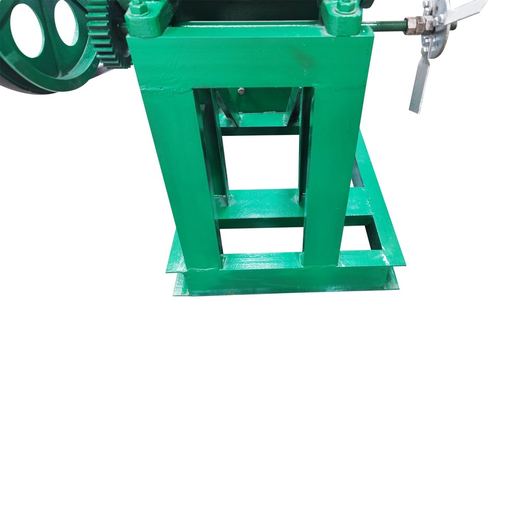 Corn Puffed Food Extruder w/Support Frame 220V Corn Feed Extrusion with 4 Molds