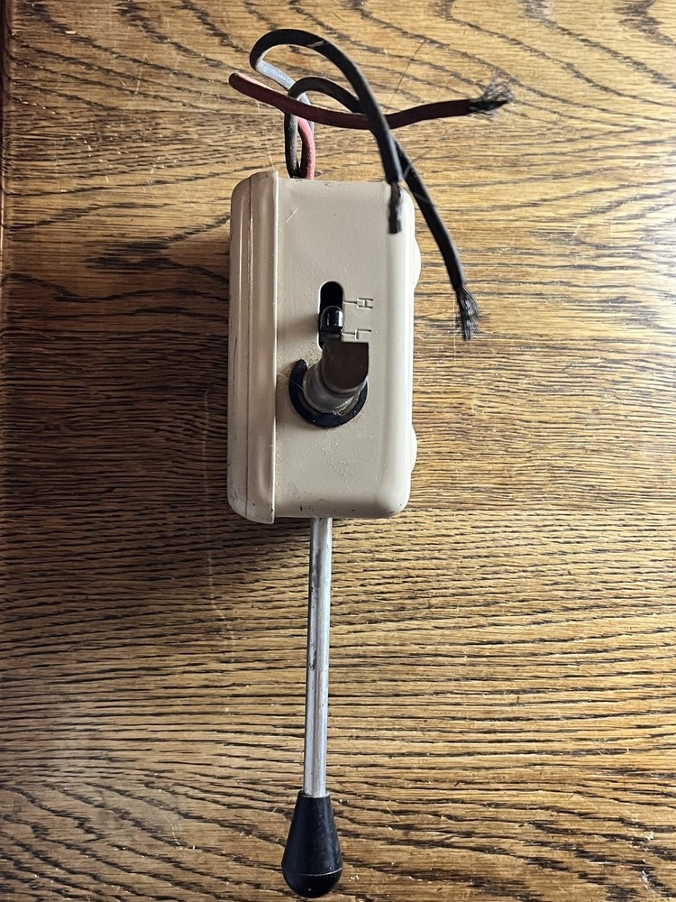 original Kelsey-Hayes Automatic electric brake controller DO NOT KNOW IF IT WORK