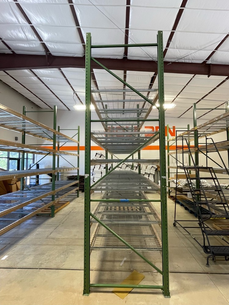 Pallet Rack Uprights
