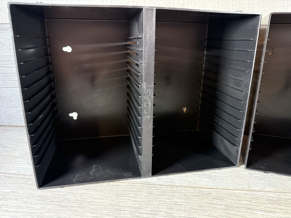 Coast CD Storage Case 30 CD's Hard Plastic