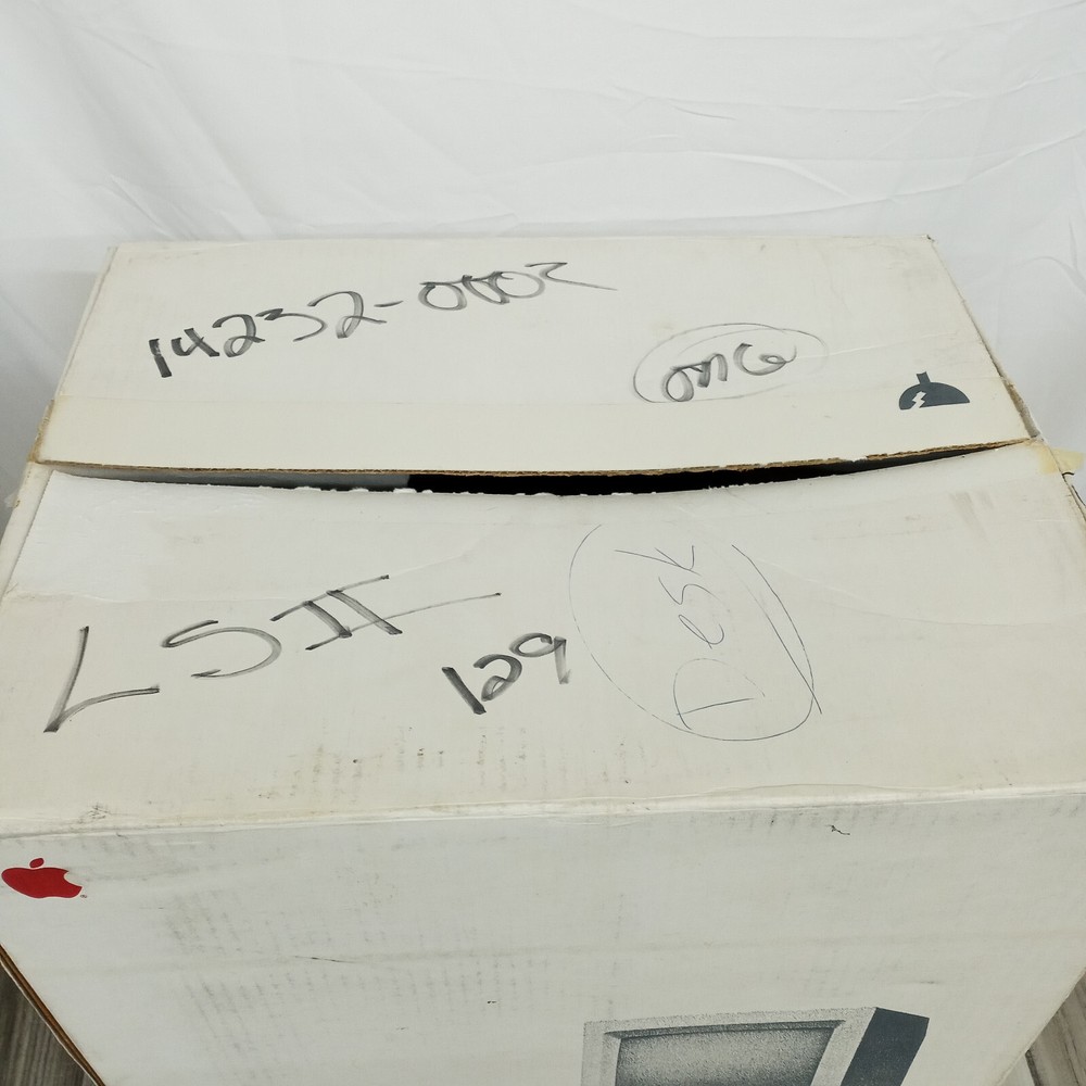 Apple Macintosh SE EMPTY BOX ONLY 1988 ~ READ DESCRIPTION