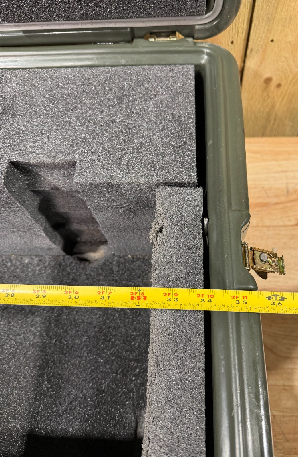 Pelican Hardigg Case 37x21x17 Green Waterproof Storage Footlocker