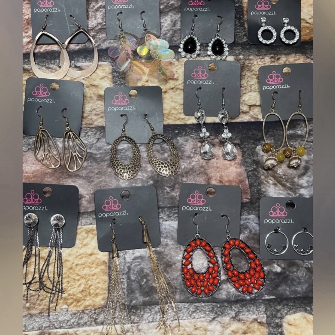 Paparazzi Fashion Costume Jewelry Assorted Earrings Hoops Dangle Boho Set Of 25