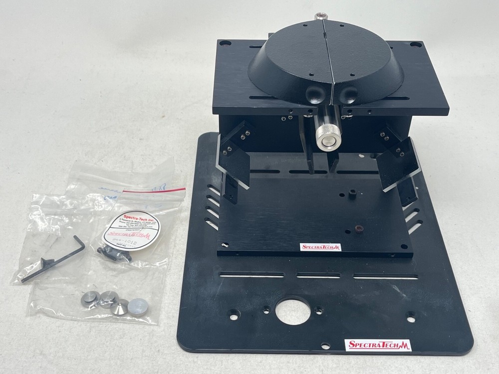 Spectra Tech 0030-091 Collector Diffuse Reflectance Unit & Sample Holders