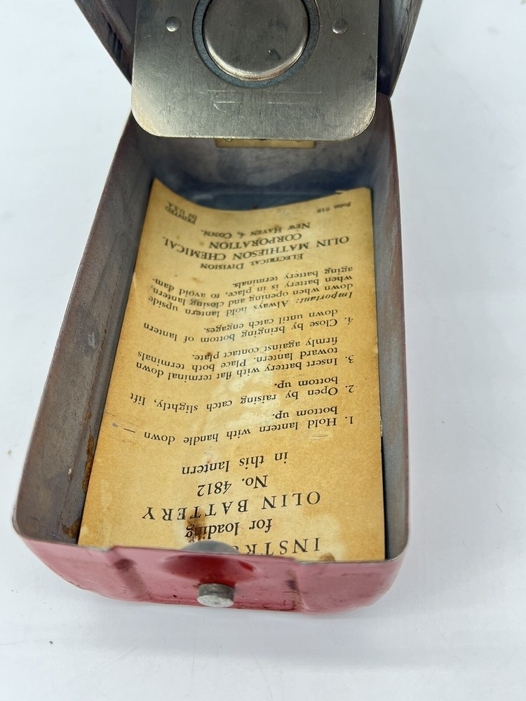 Vintage Portable Utility Lantern Light Olin By Winchester Untested
