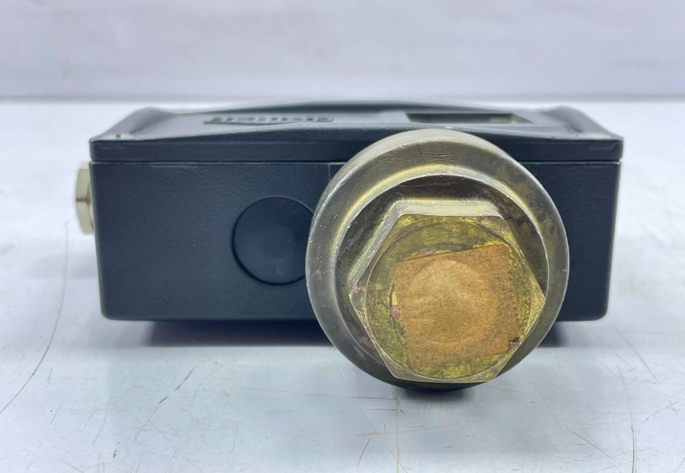 HERION 0811200 0-0.16MPa BAR Pressure Controller Micro Switch IP65 220VAC 6A ✔️