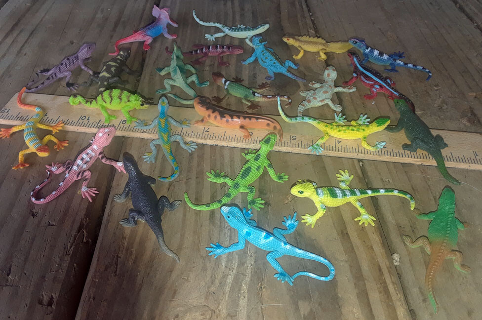Miniature Lizards (24) - PVC