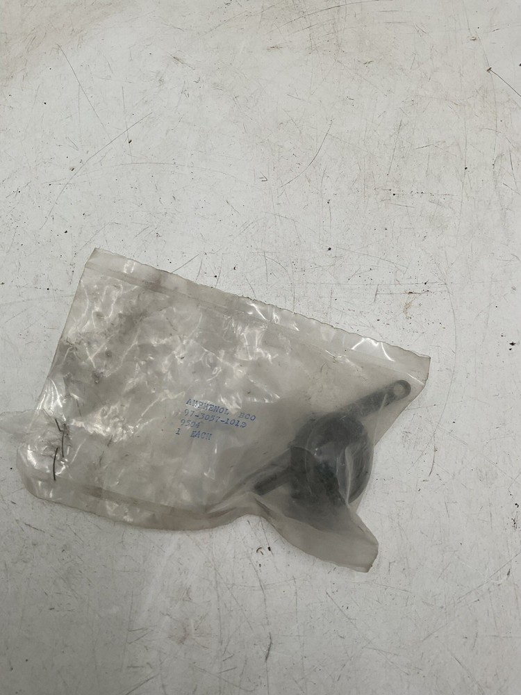 Amphenol 97-3057-1012 Cable Clamp