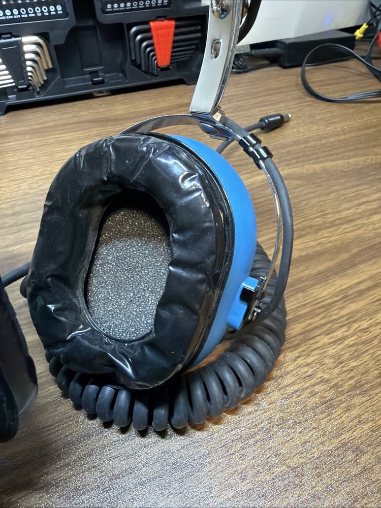 Sigtronics Headset with Microphone and Earpads, Model # S-45, Used