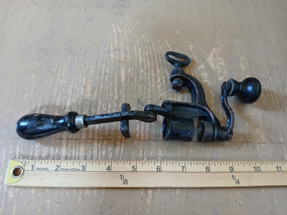 Vintage Manual Shell Reloader - Used