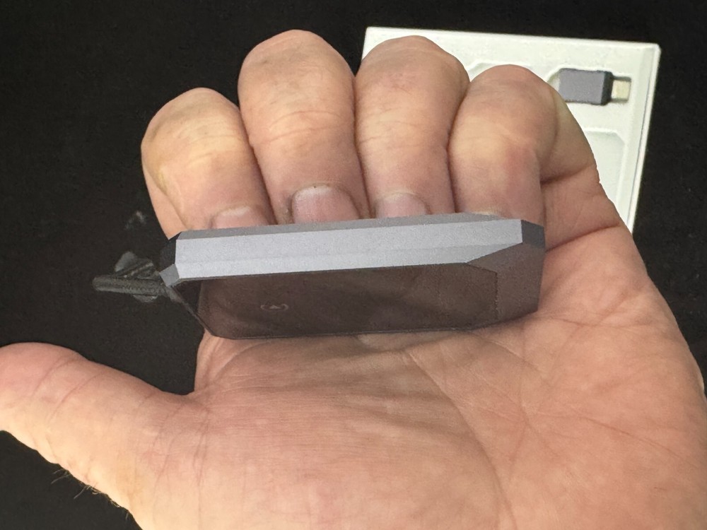 Wireless Car Play Adapter Model BY960H - TESTED. IT WORKS.