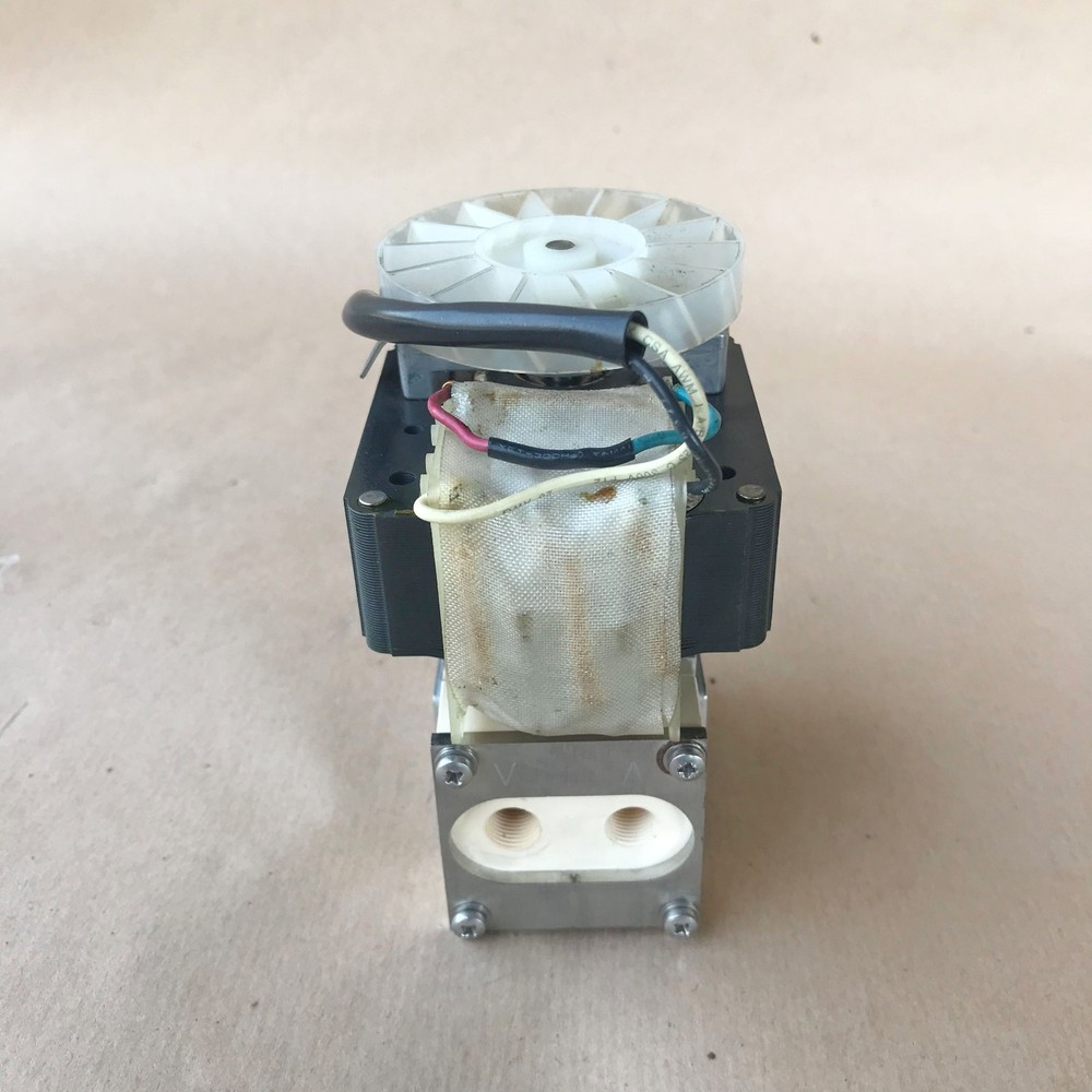 KNF PM12995-86 DIAPHRAGM VACUUM PUMP
