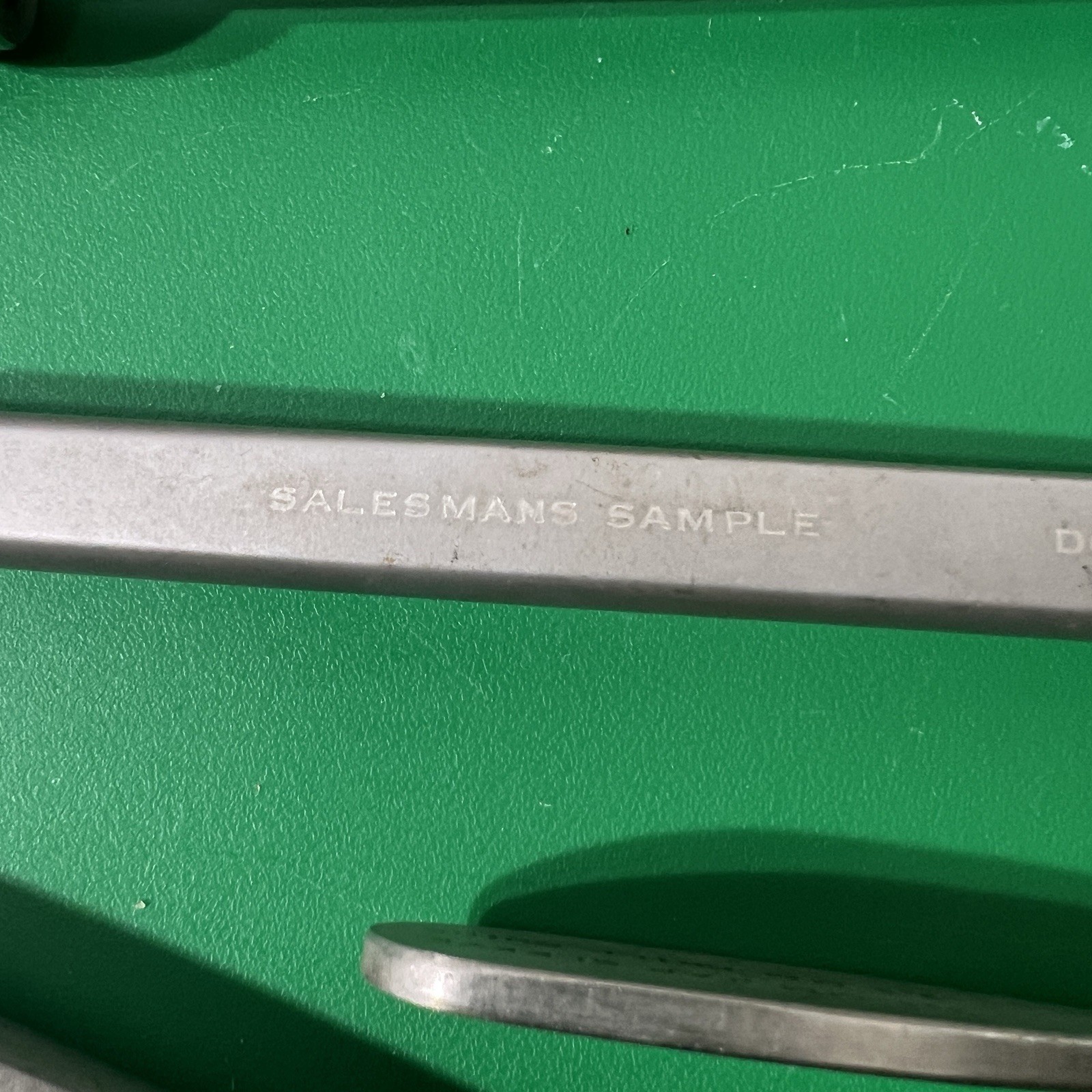 Medical Surgical Salesman Samples Implants Metal Oddity Doctor Orthopedic