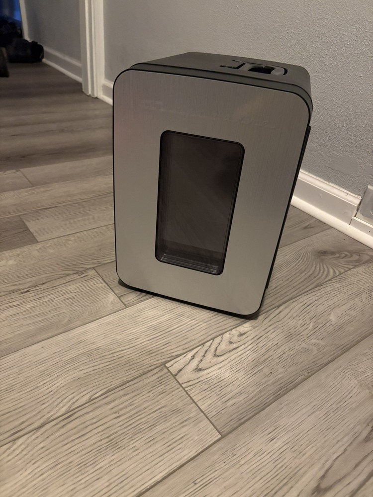 Frigidaire 0.35-cu ft Mini Fridge