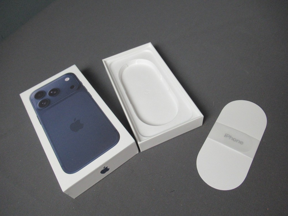 Apple Watch BOX ONLY - 17 Pro - Deep Blue - Model A3256 - c6 lm
