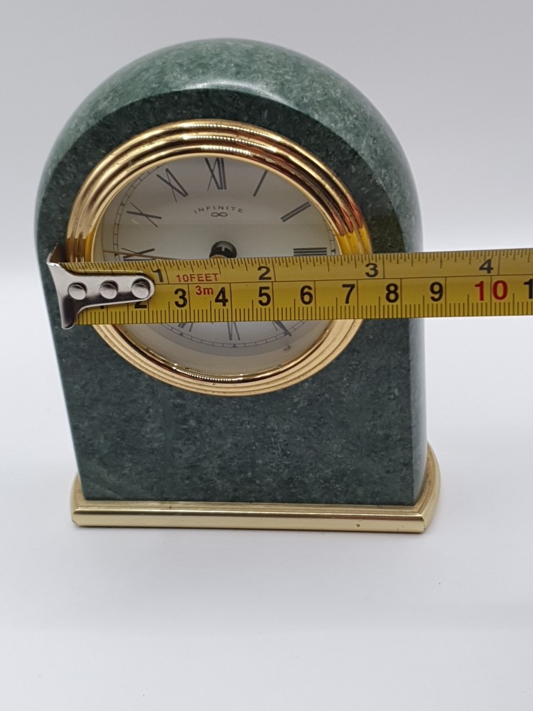 Vintage Infinite Shelf Clock