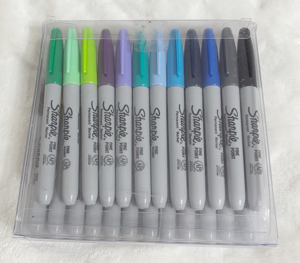 Sharpie Permanent Marker 24 Color Count Pen Set, Fine Tip