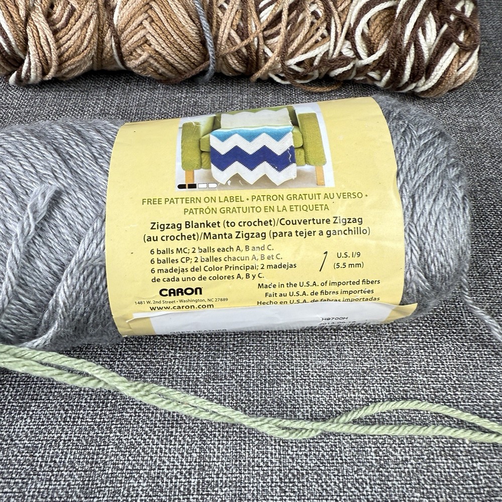 Yarn Read Heart , Caron lot
