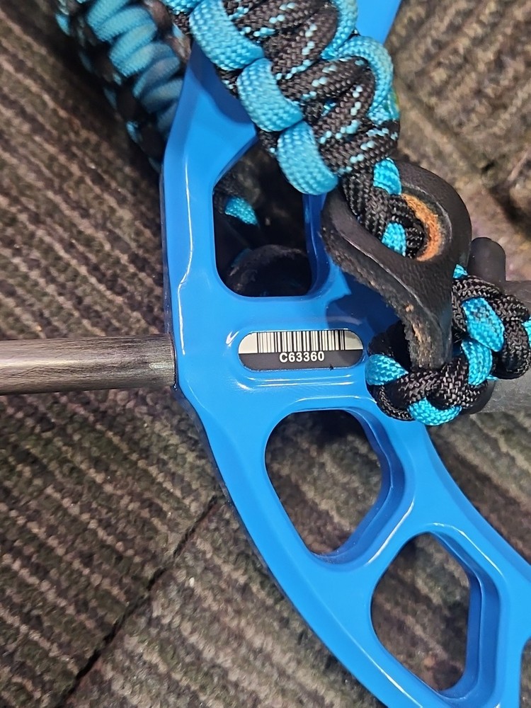 Diamond Archery by Bowtech Prism RH (Blue) Compound Bow + Bow Case & Accessories