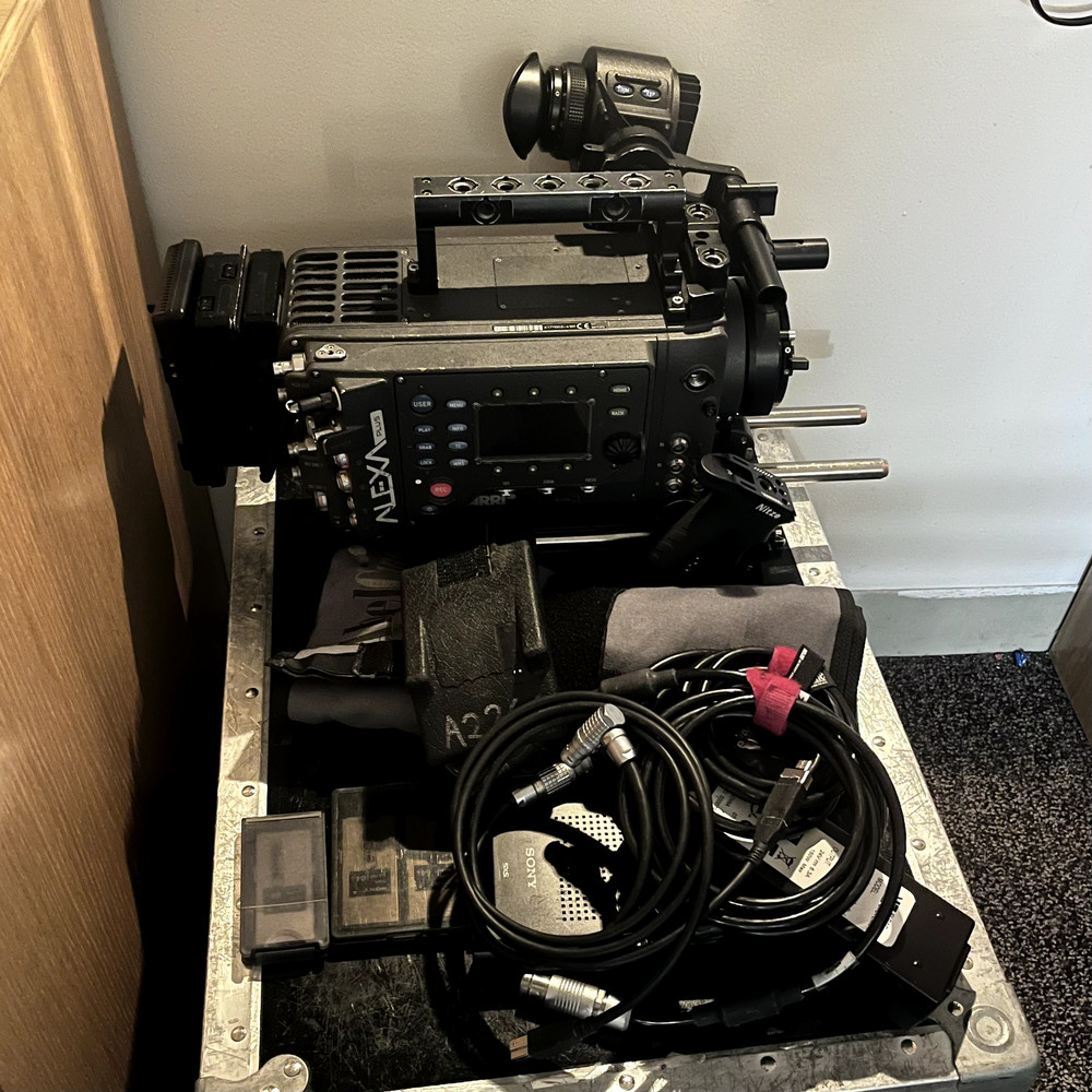 ARRI Alexa Plus (EXCELLENT) Ready-To-Shoot Package