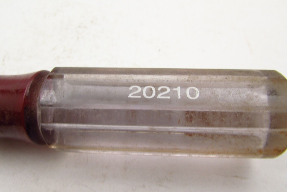HUSKY 1/4" SOCKET DRIVER -- 20210