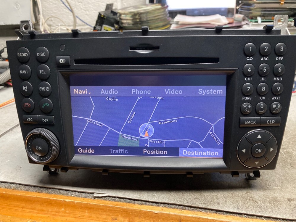 Mercedes G-ClassHead Unit Navi command radio