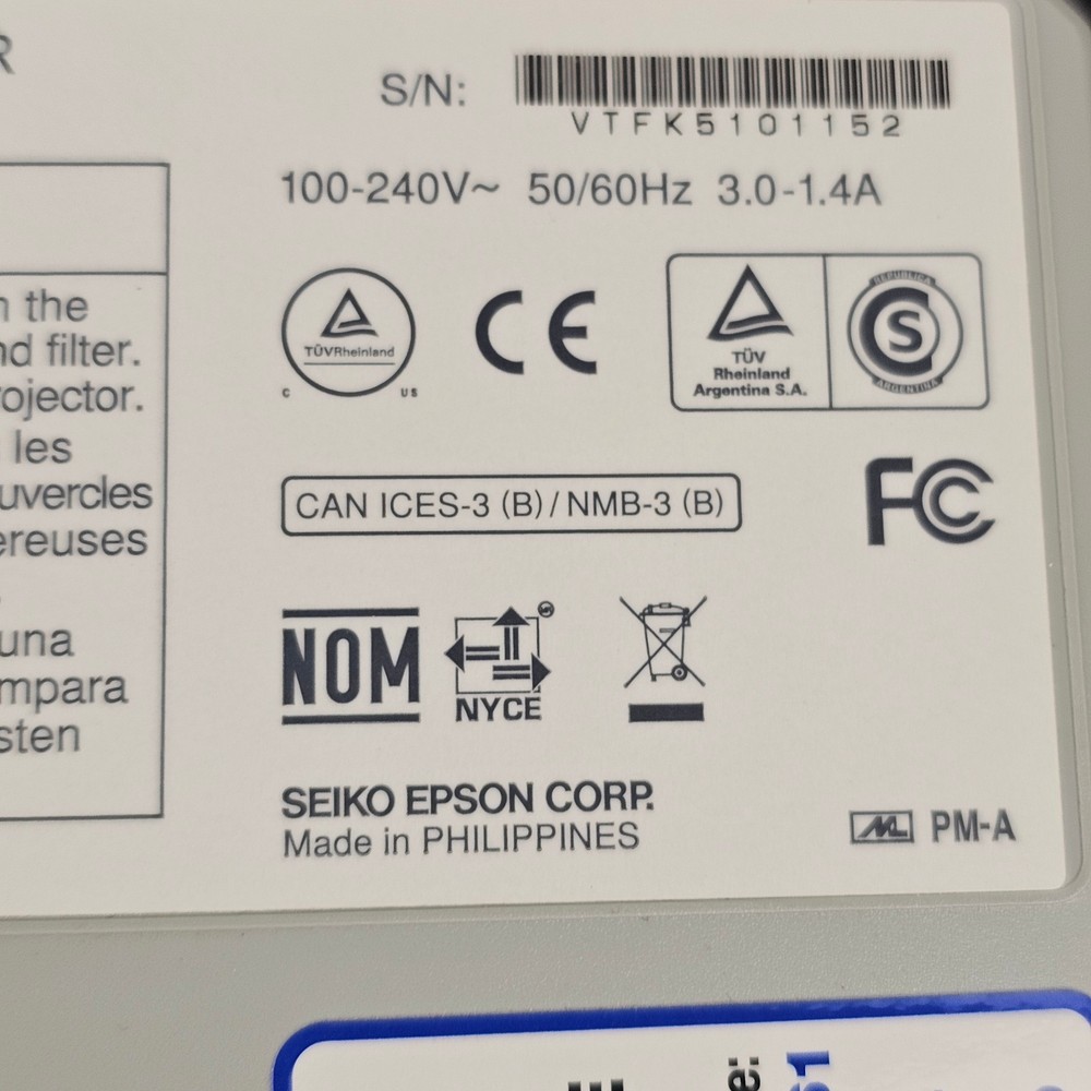 Epson LCD Projector Powwerlite 97H Model H688A - Tested