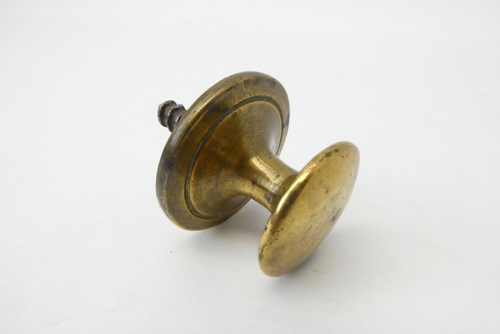 Antique Brass Cabinet Knob Pull Round Back Plate Single Screw Drawer Pull 1.75”