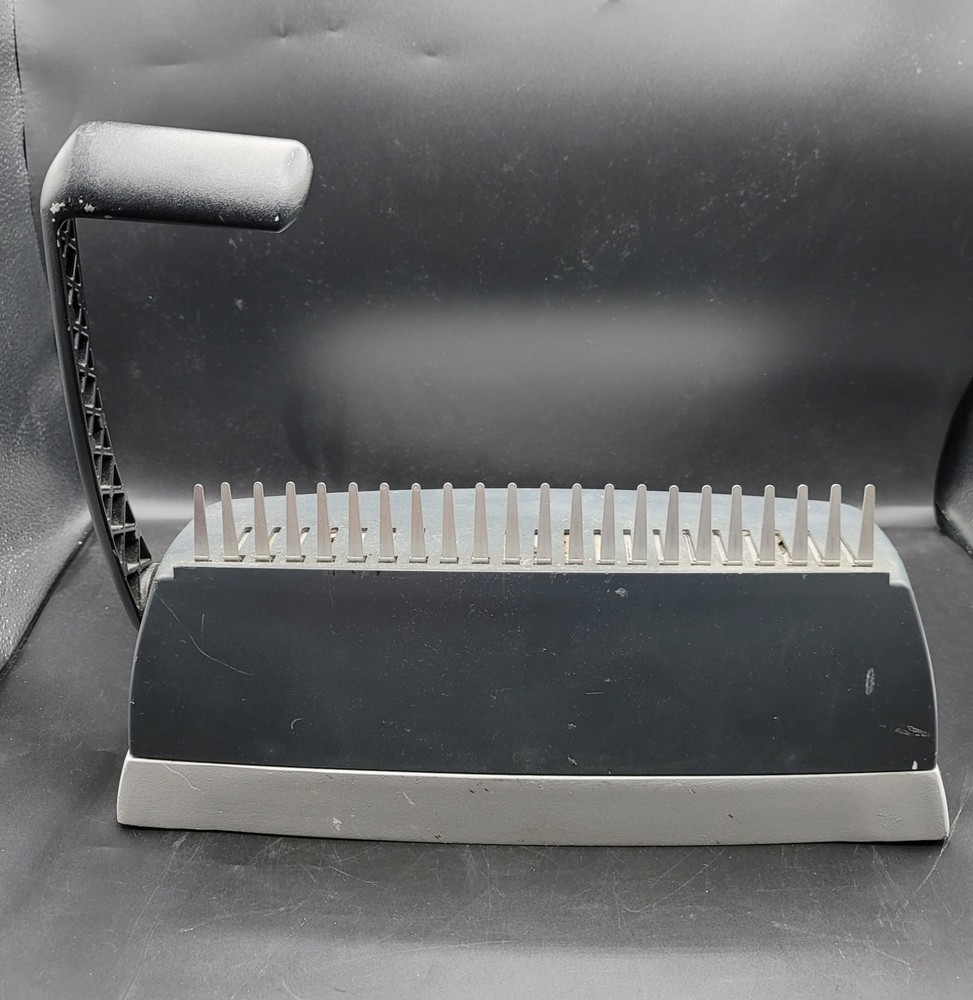 GBC Docubind P100 Binding Machine Comb Punch Binder