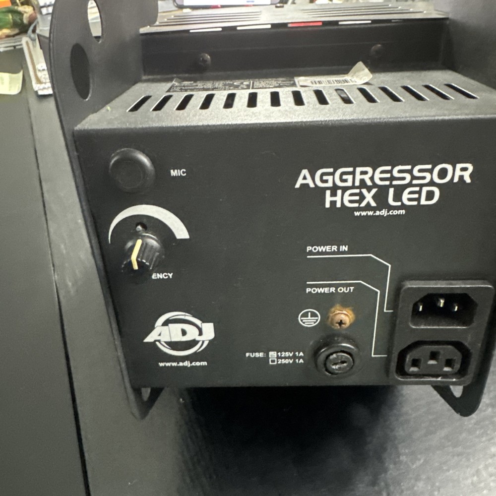 American DJ AGGRESSOR HEX LED Multicolor