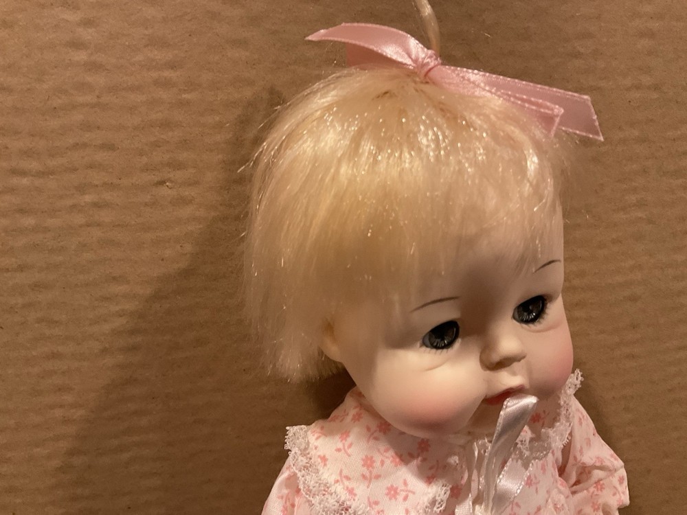 Haunted Doll Coral (beginner, Positive) Seashellsblessings