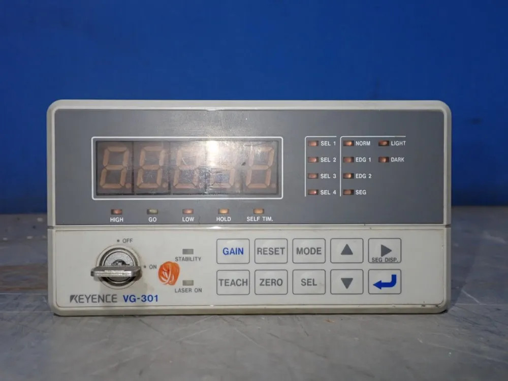 KEYENCE SENSOR AMPLIFIER VG-301