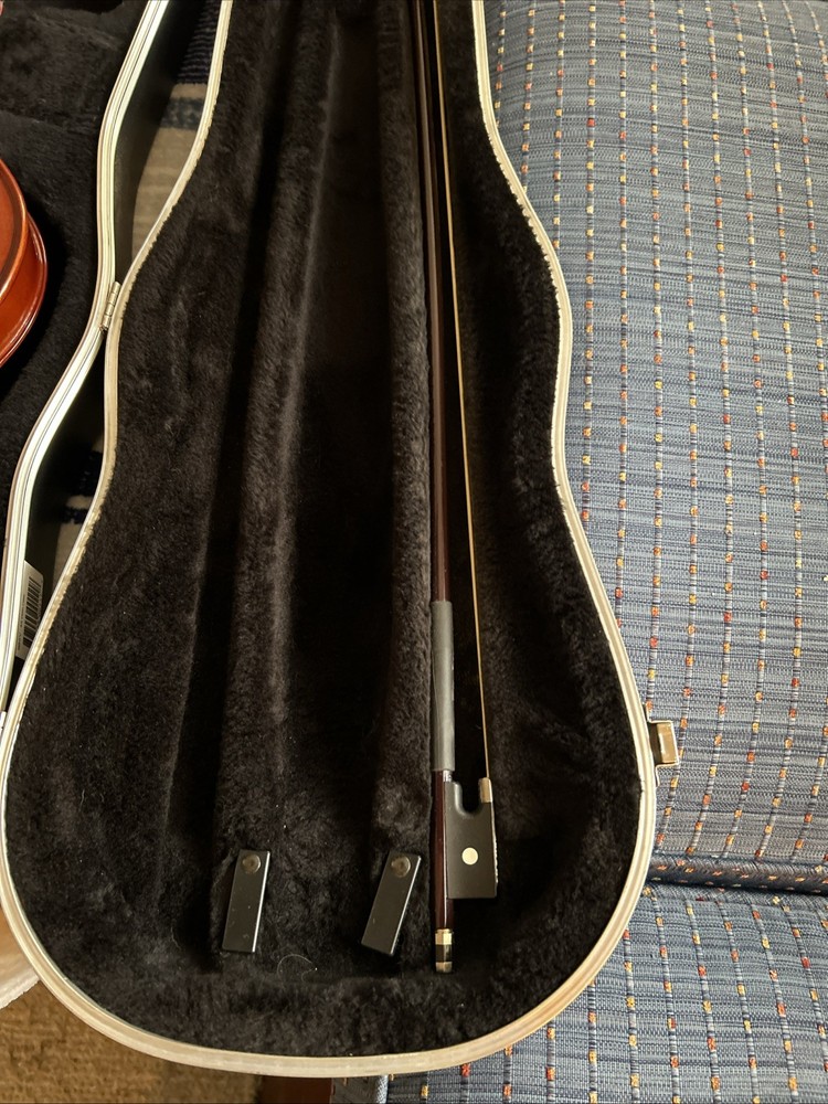 Cheryl & Roth R101E4 4/4 Student Model Violin