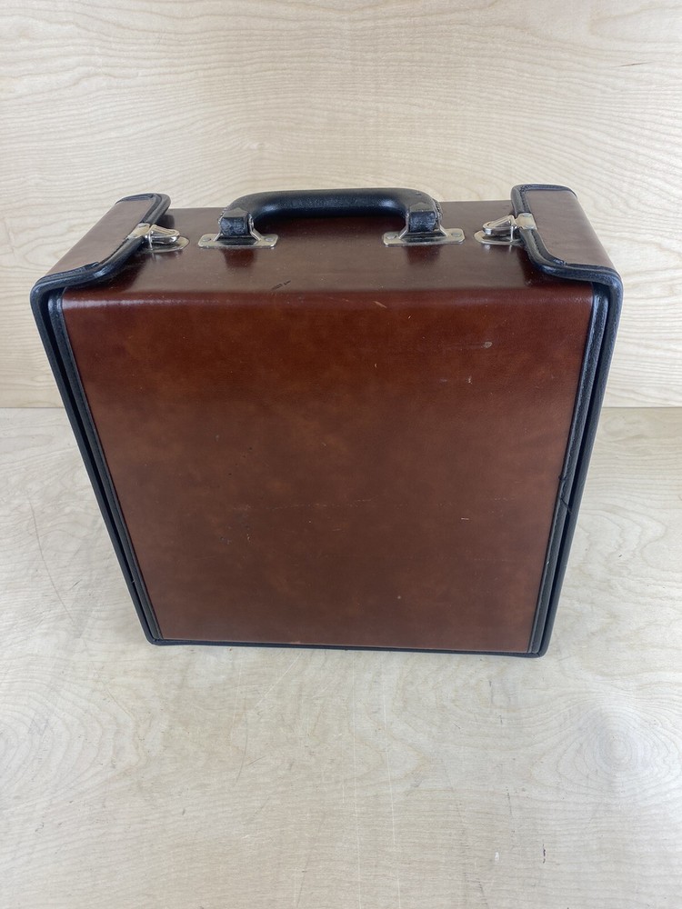 VTG 8-track 20 tape portable case