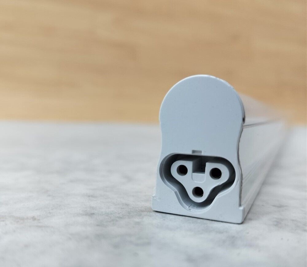 Lot of 25 AttainLED Linear Strip LED Lighting AT-33-12-50K 33" 12W 1200 Lumens