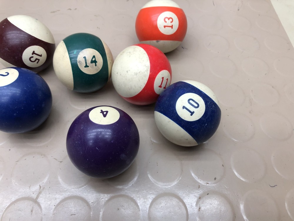 Vintage Pool Billiard Balls - B1