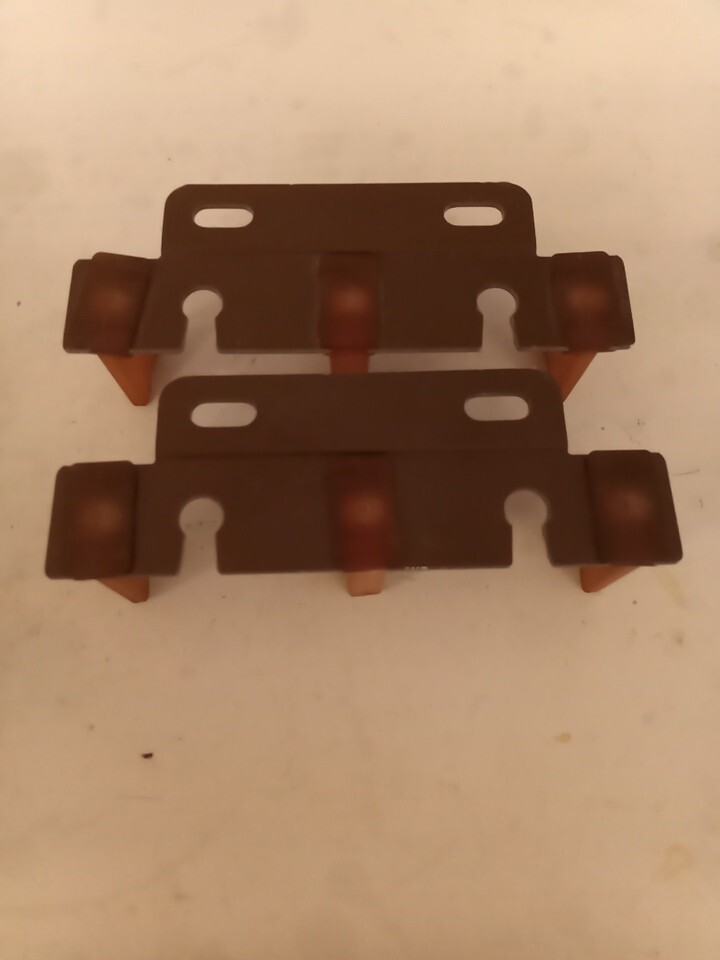 2 LE Johnson Products Bypass Door Guide Universal
