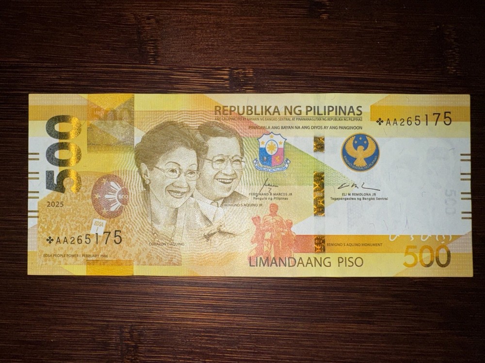 Scarce Philippines 2025 500 Piso ENGC Replacement Starnote *AA serial Number UNC