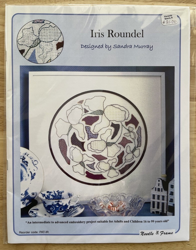 IRIS ROUNDEL Embroidery Pattern Designed By Sandra Murray NIP