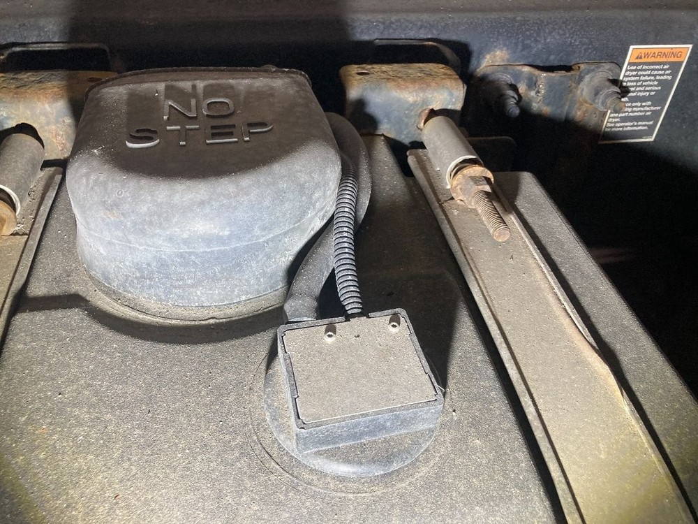 Peterbilt 579 DEF Sensor - Used | P/N Q216167004